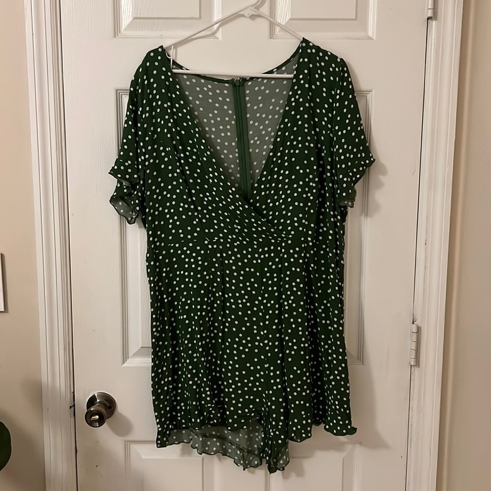 2XL green and white polka romper